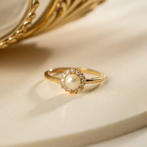Soft Halo Pearl Ring